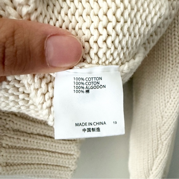 Brandy Melville American Flag Sweater Chunky Cozy Cream Red Blue S M L - Picture 5 of 5